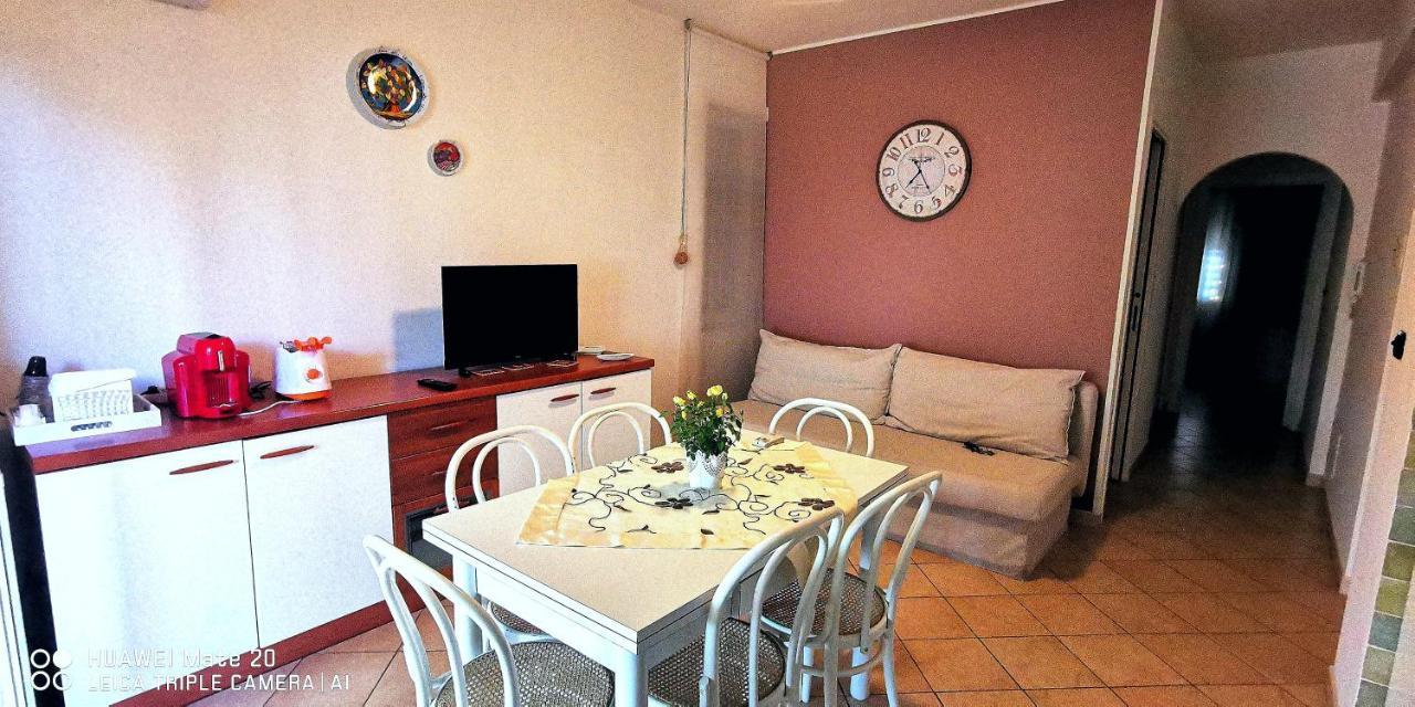 Sea Garden, Fronte Mare Con Piscina Apartman Mascali Kültér fotó