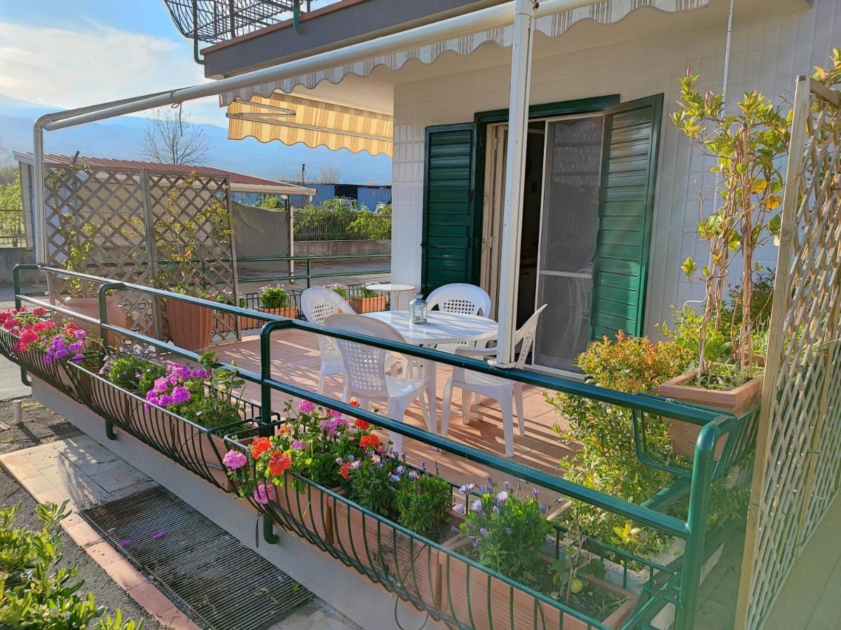 Sea Garden, Fronte Mare Con Piscina Apartman Mascali Kültér fotó