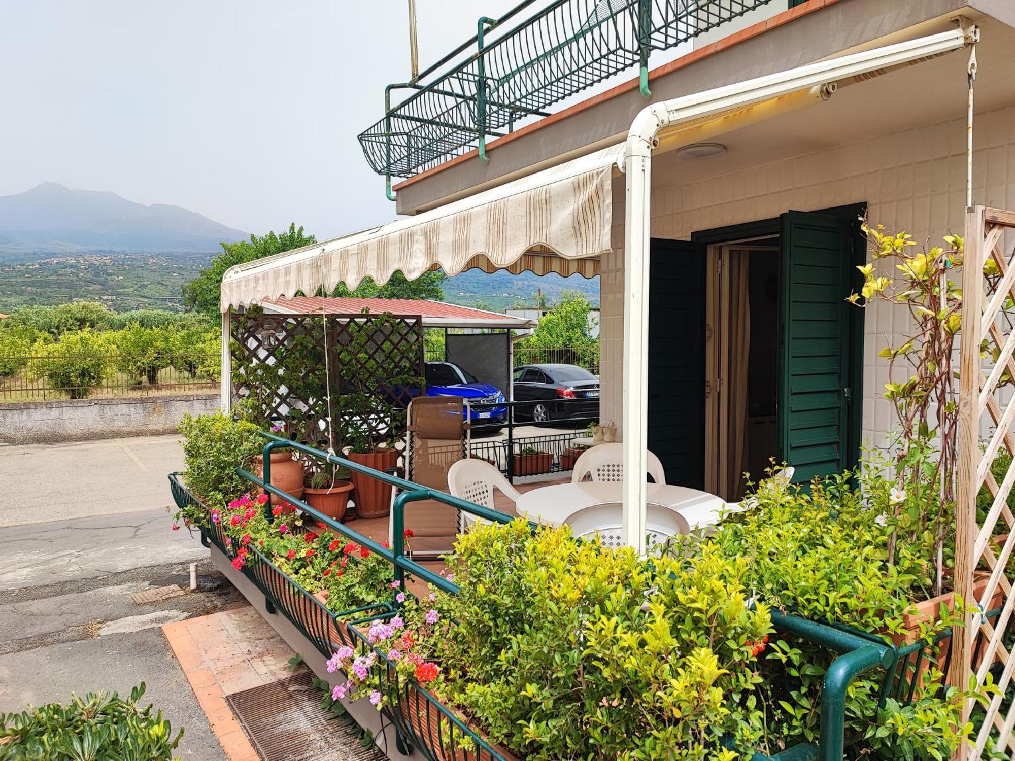 Sea Garden, Fronte Mare Con Piscina Apartman Mascali Kültér fotó